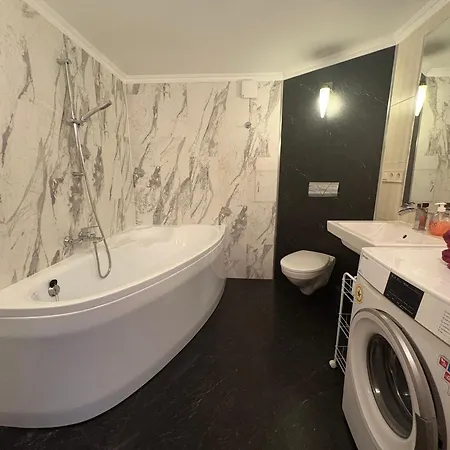 Cat Garden Premium Apartment