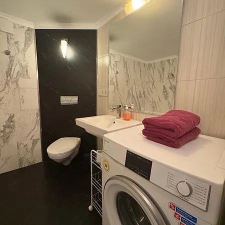 Cat Garden Premium Lejlighed *