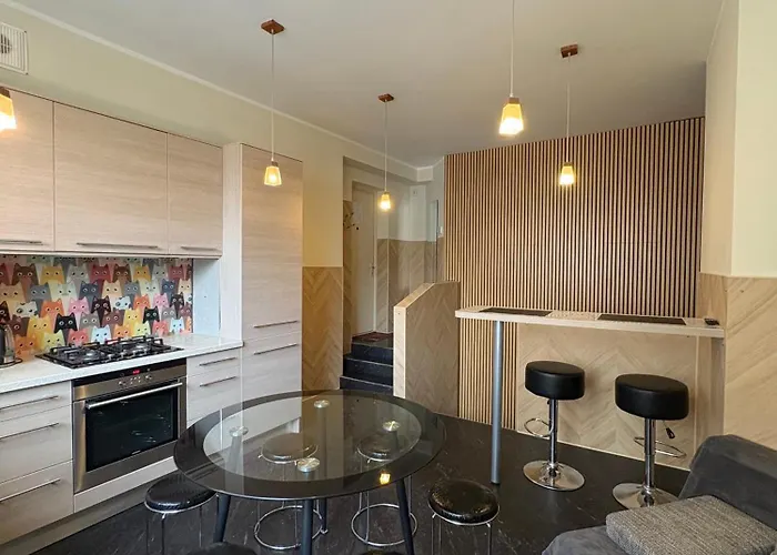 Apartment Cat Garden Premium